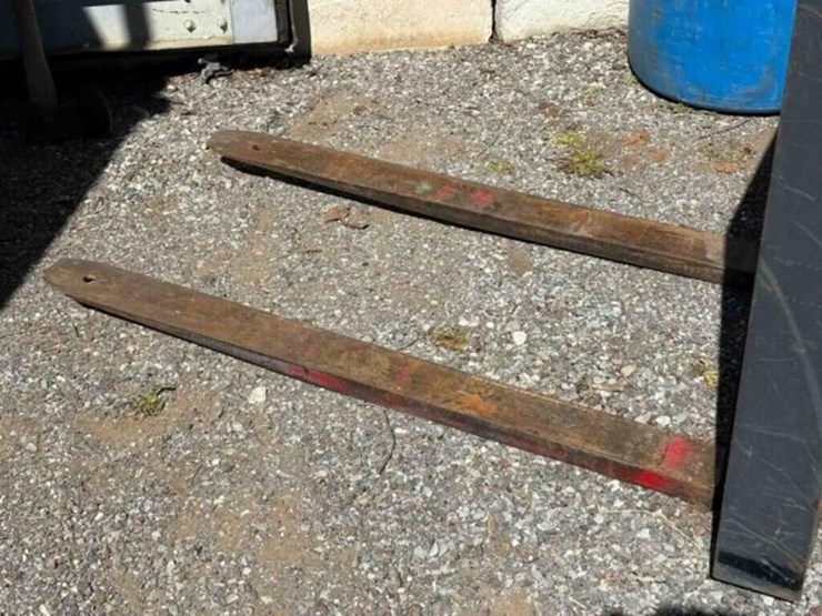 pallet-forks-image-2