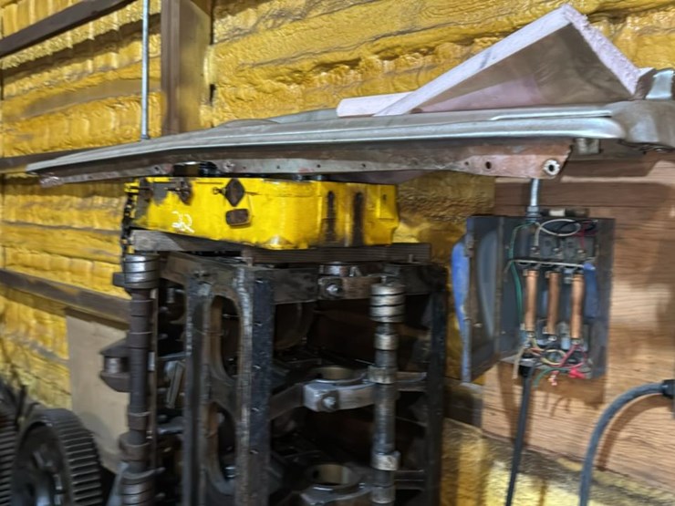 #262-•-engine-parts-image-5