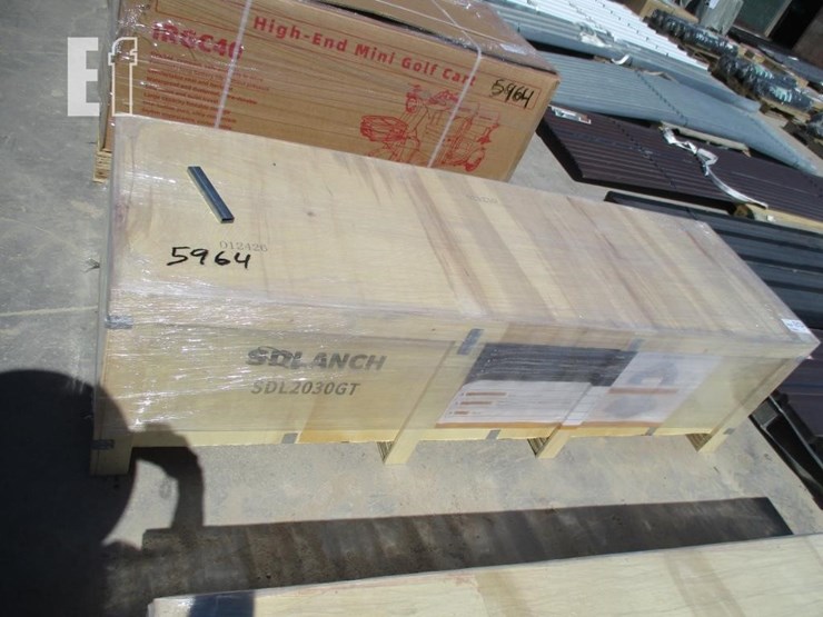 sdlanch-greenhouse-tent-image-1