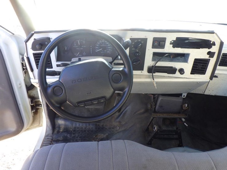 1996-dodge-ram-3500-image-7