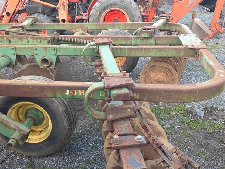 john-deere-210-image-13