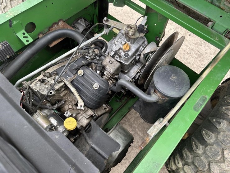 john-deere-gator-image-18