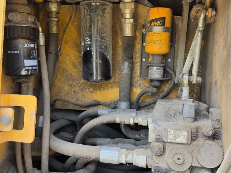 deere-700h-lgp-image-11