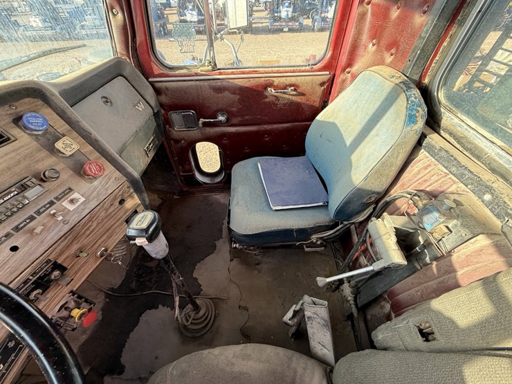 1986-western-star-4964-image-12