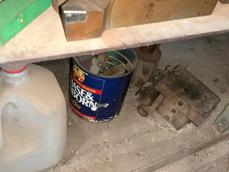 #233-•-steel-shelf-and-contents-image-12