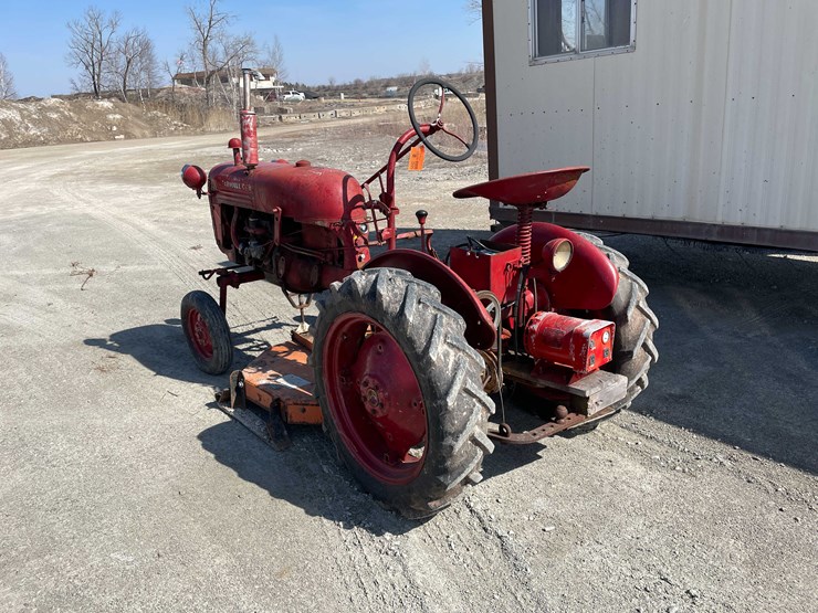 #5682-•-ih-cub-tractor-image-7