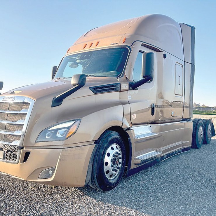 2023 FREIGHTLINER CASCADIA 126