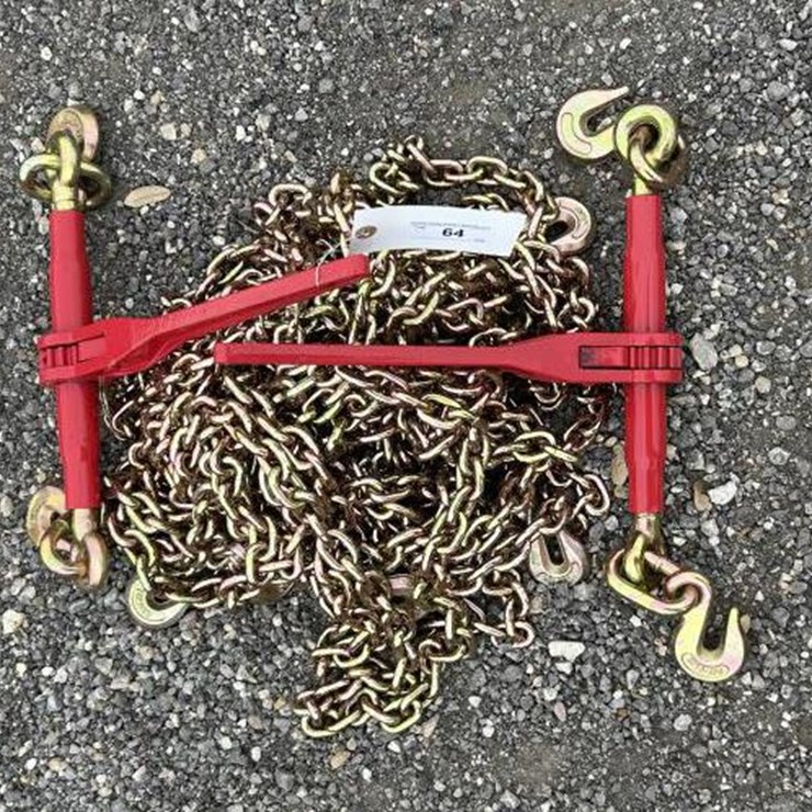 #64 • (4) 5/16" 20' Chains & (2) 5,400 lb Boomers