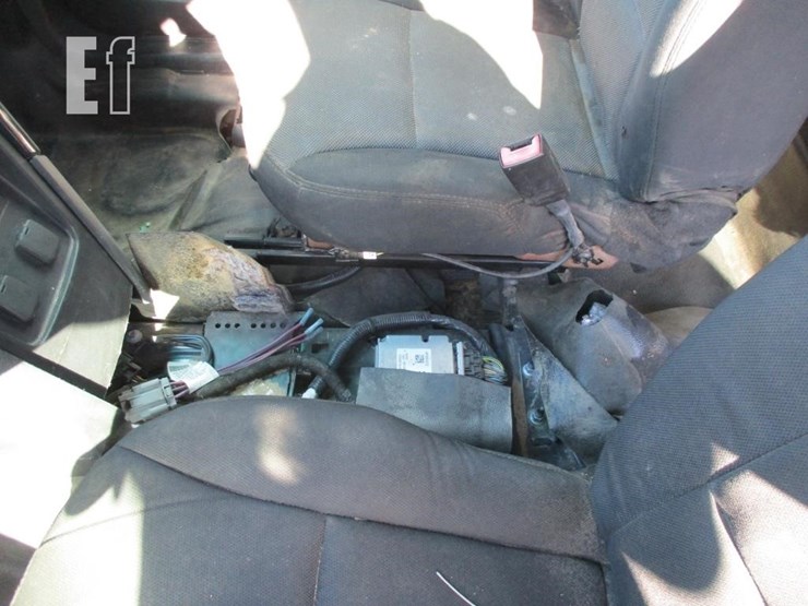 2018-ford-explorer-image-10