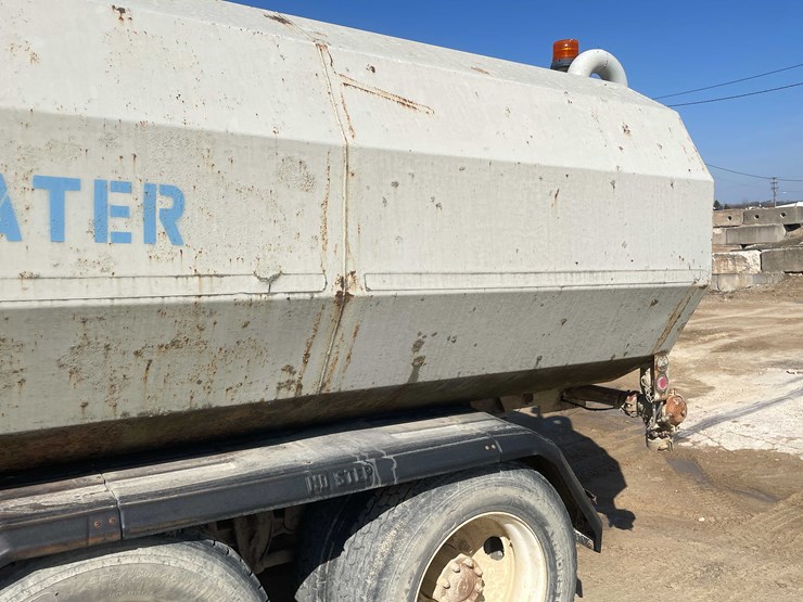 1987-ford-ltl9000-image-45