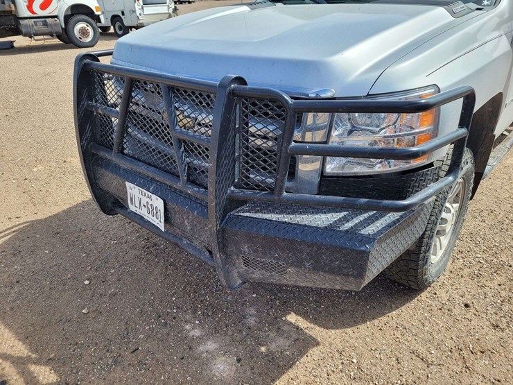 2010-chevrolet-silverado-2500-lt-image-2
