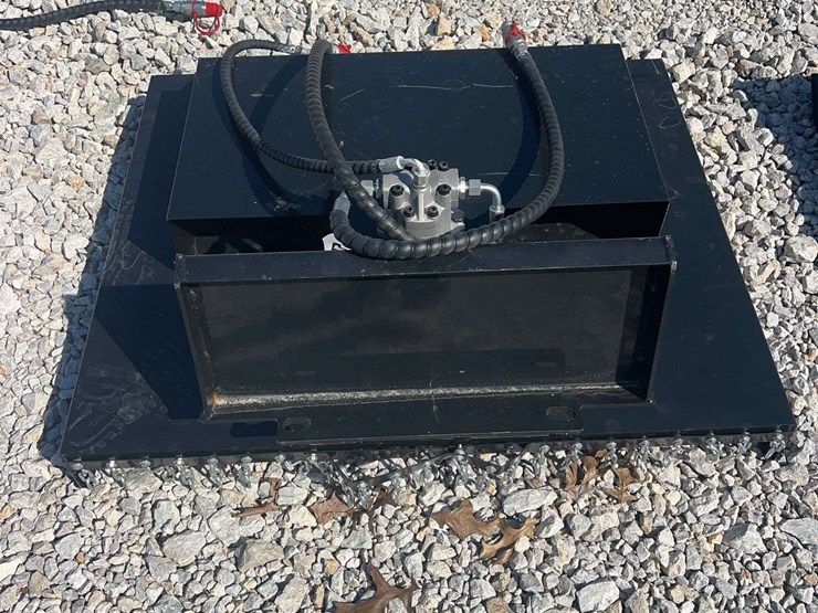 sdlanch-mini-skid-steer-brush-cutter-image-2