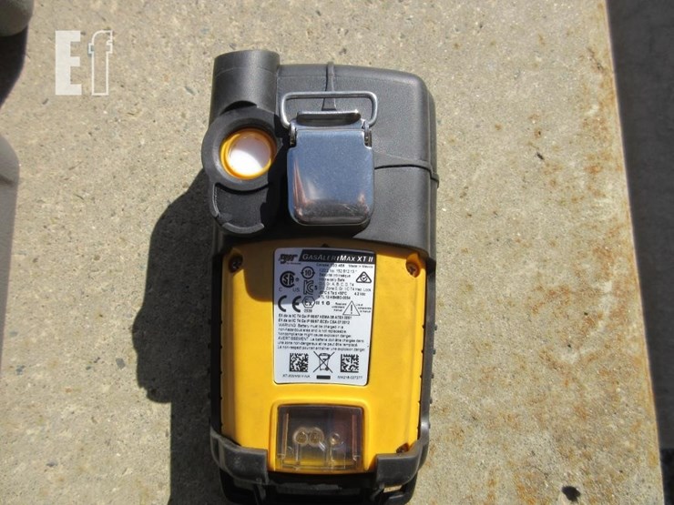 bw-gasalertmax-xtii-4-gas-detector-machine-image-3