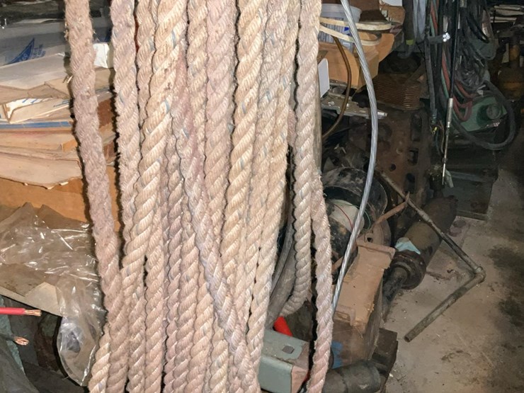 #264-•-cantilever-rack-and-contents-image-21