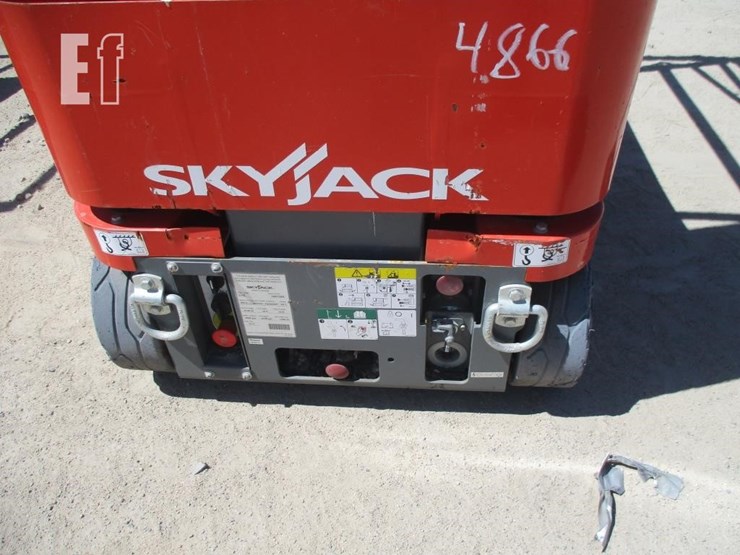 2017-skyjack-sj16-image-8