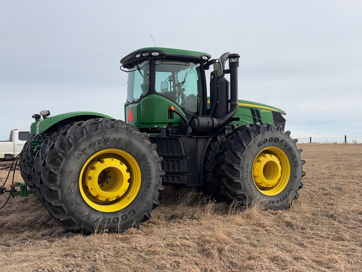 2013-john-deere-9560r-image-10