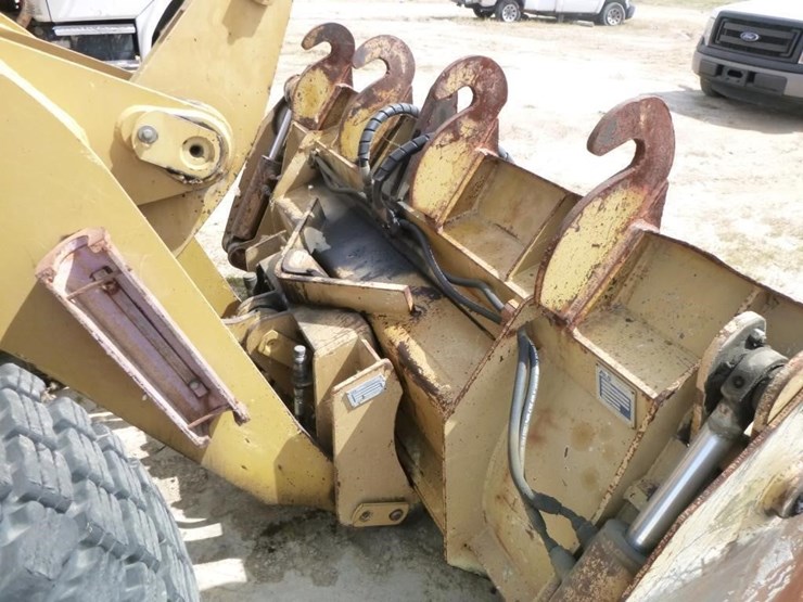 2004-caterpillar-924gz-image-23