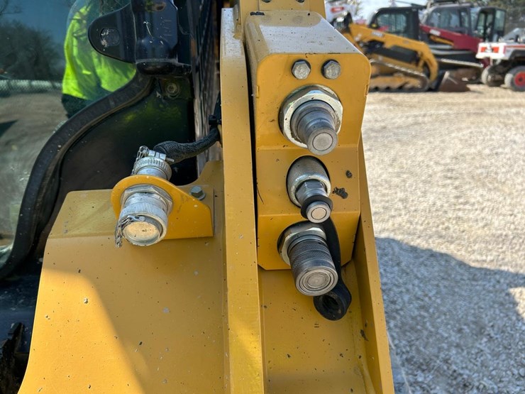 caterpillar-259d3-image-11