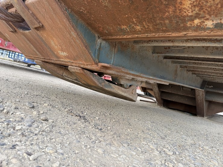 1981-aztec-42-x-96-t/a-drop-deck-lowboy-image-10