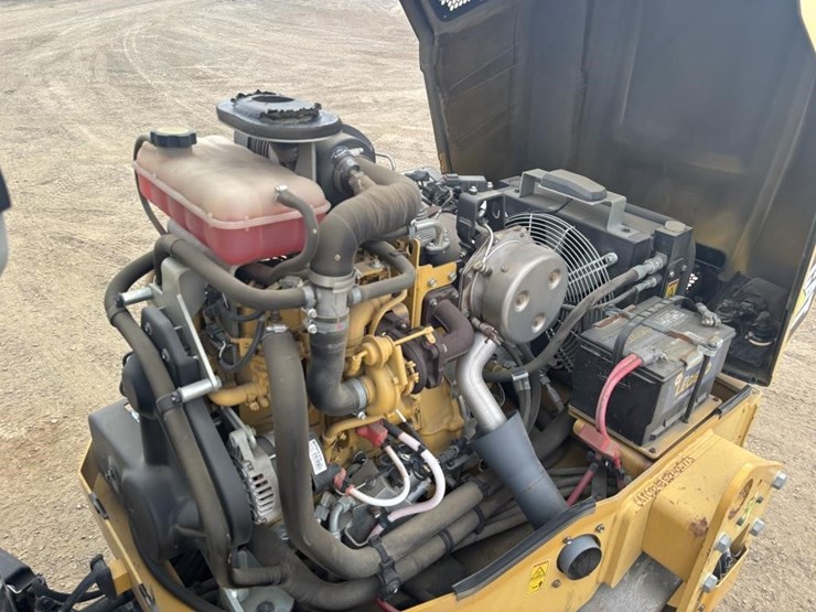 2002-caterpillar-cb24b-image-27