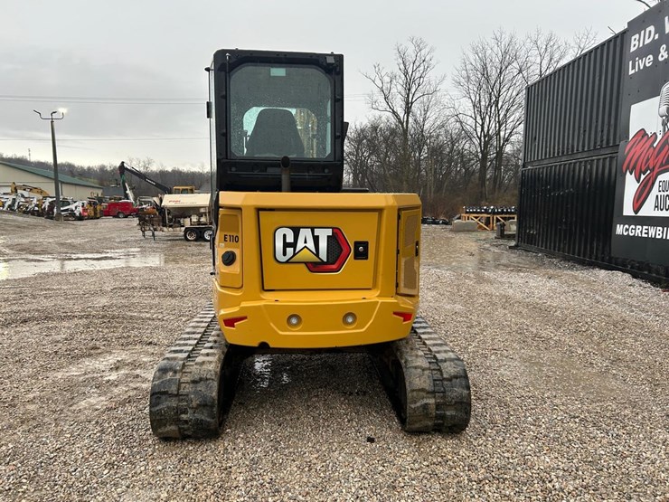 2022-caterpillar-305-image-3