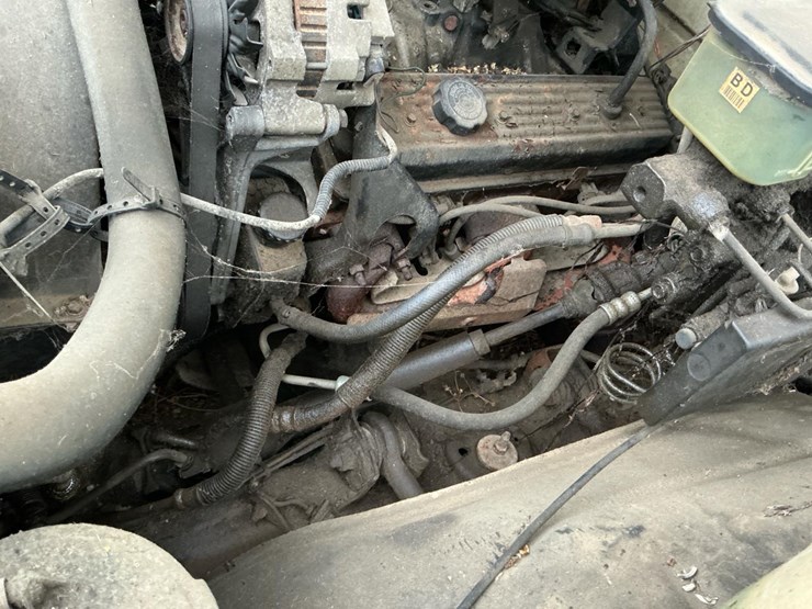 1991-chevrolet-cheyenne-3500-image-15