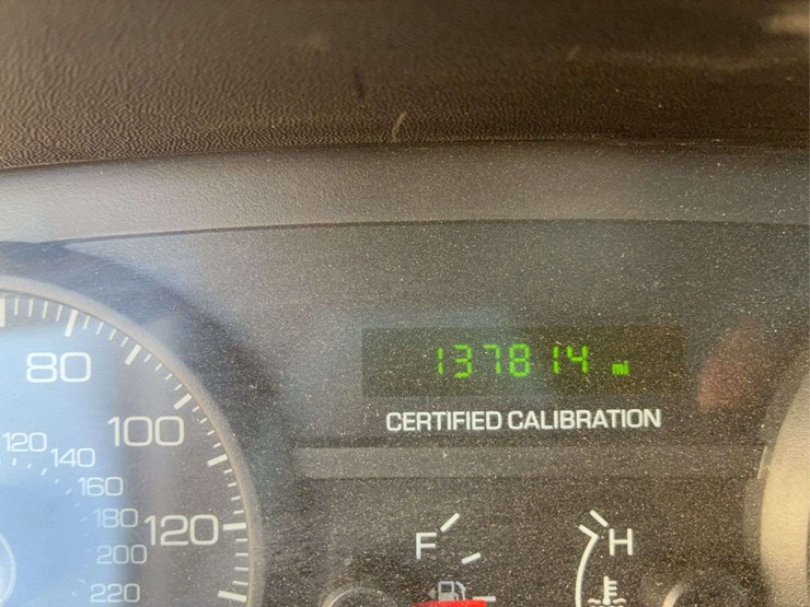 2011-ford-crown-victoria-lx-police-/-sedan-4d-image-30