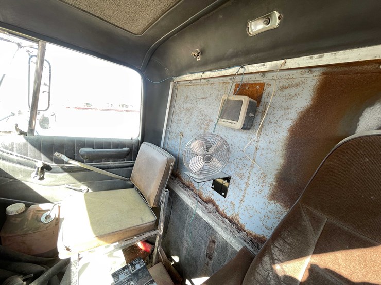 1987-ford-ltl9000-image-69