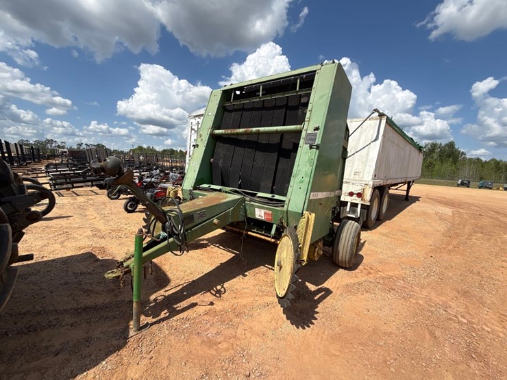 john-deere-530-image-2