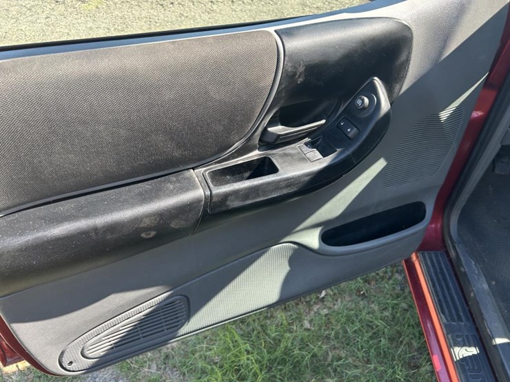 2011-ford-ranger-image-14