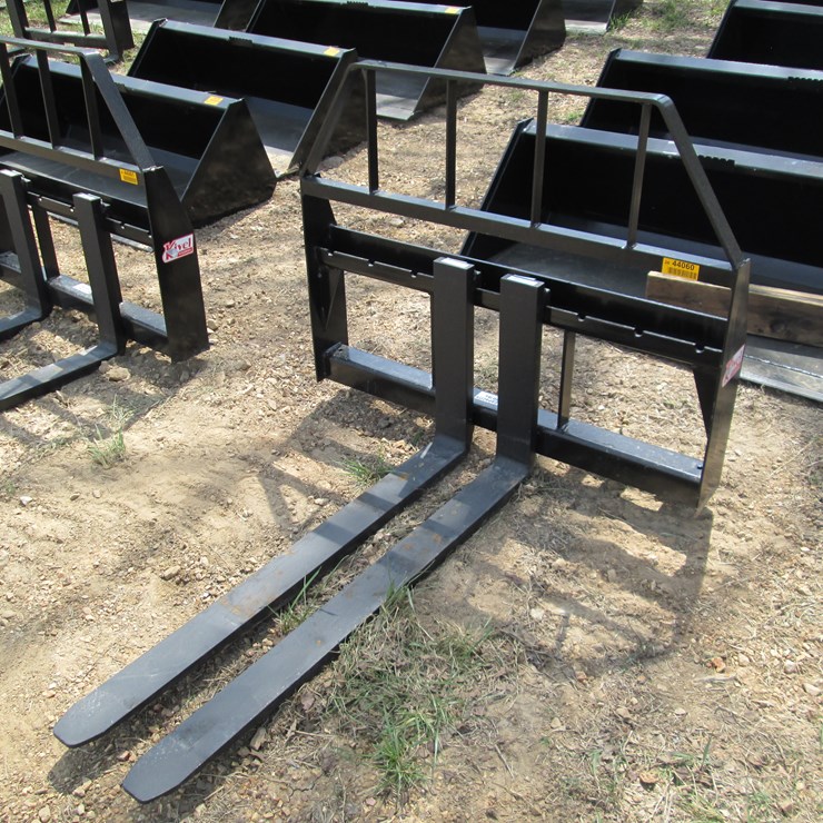 #44060 • 4' Skid Steer Forks