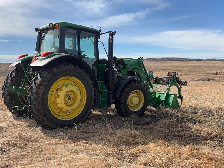 2018-john-deere-6145m-image-6