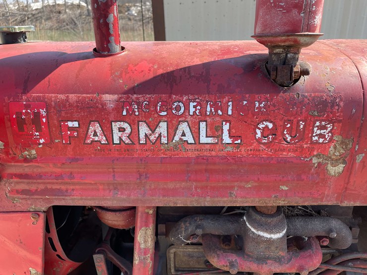 #5682-•-ih-cub-tractor-image-13