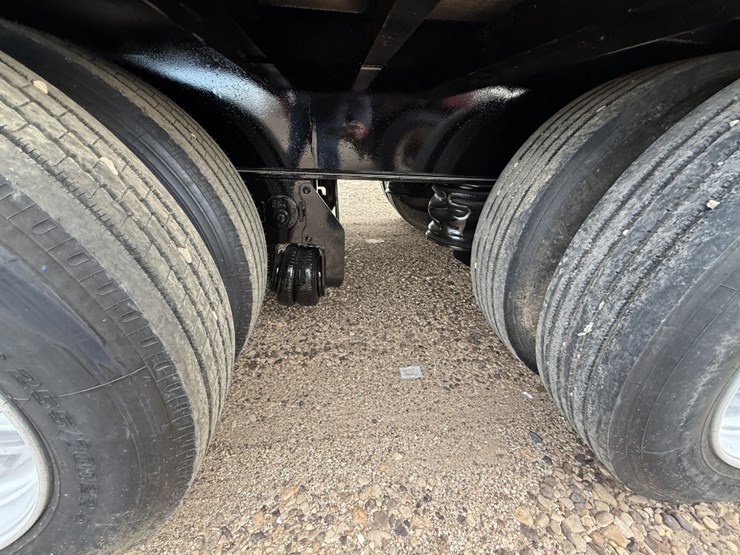 2014-transcraft-53'-x-102"-image-6