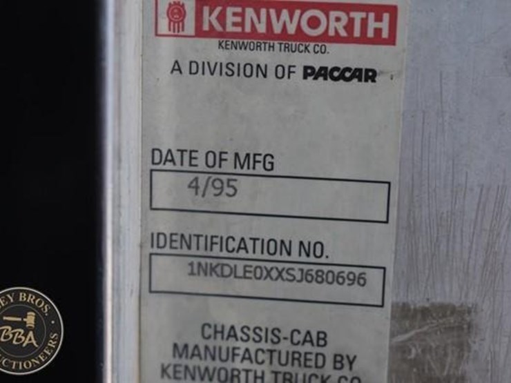 1995-kenworth-t800-image-25