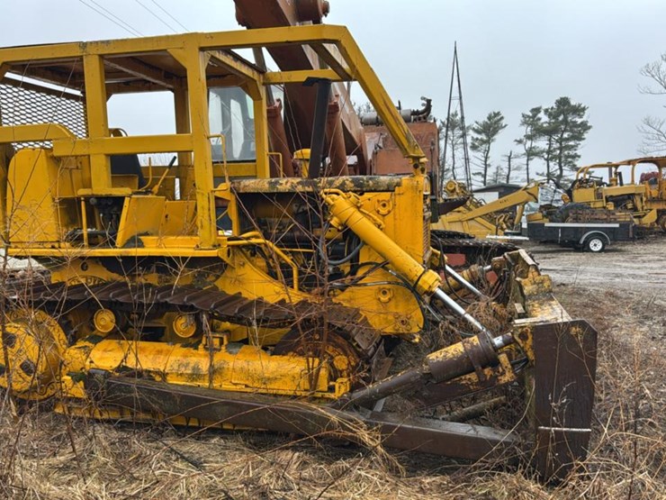 international-125c-image-2