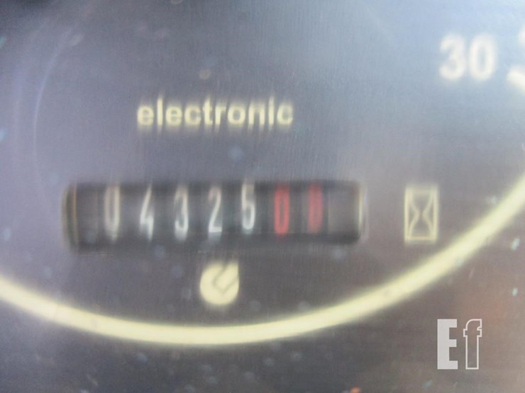 2007-genie-gth1056-image-24