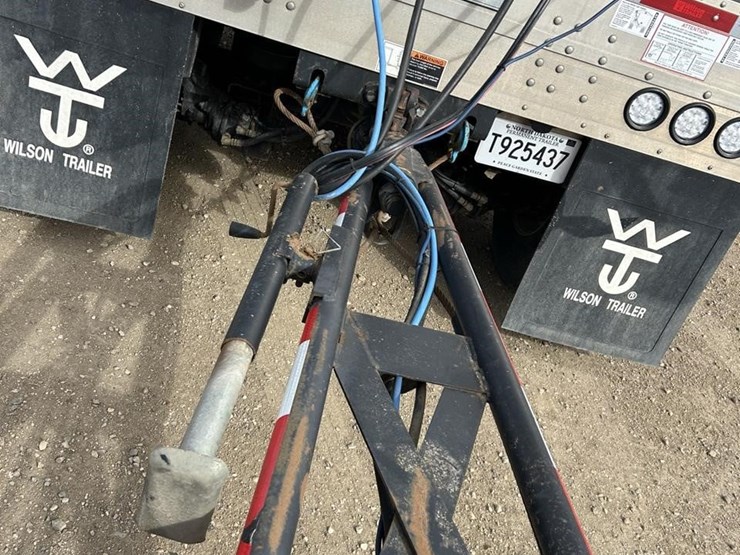 2025-wilson-grain-trailer-image-14