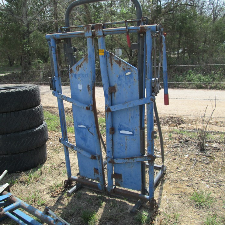 #44067 • Priefert Head Gate