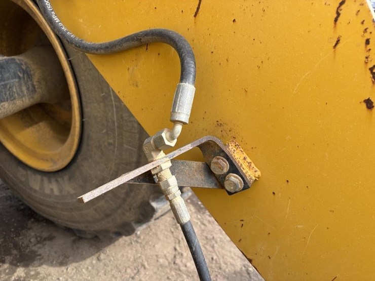 komatsu-wa380-8-image-15