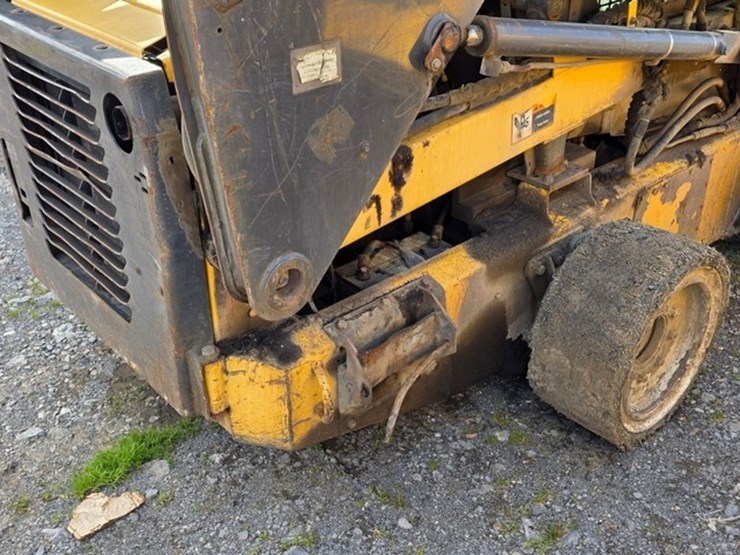 new-holland-ls180-image-14