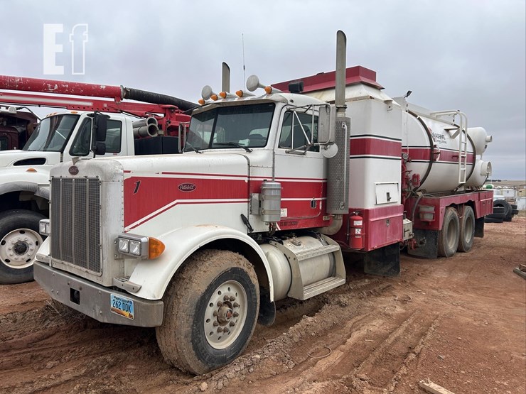 2004-peterbilt-357-image-1