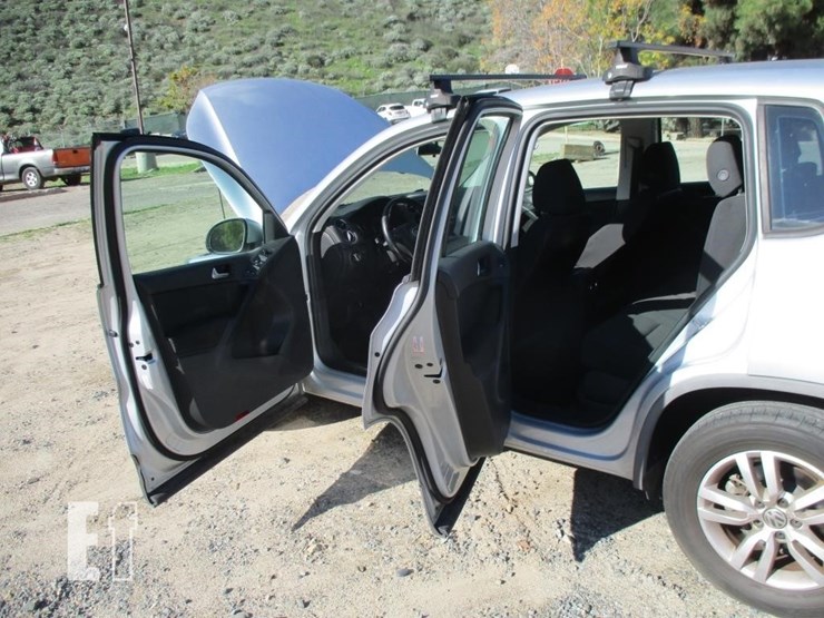 2013-volkswagen-tiguan-image-13