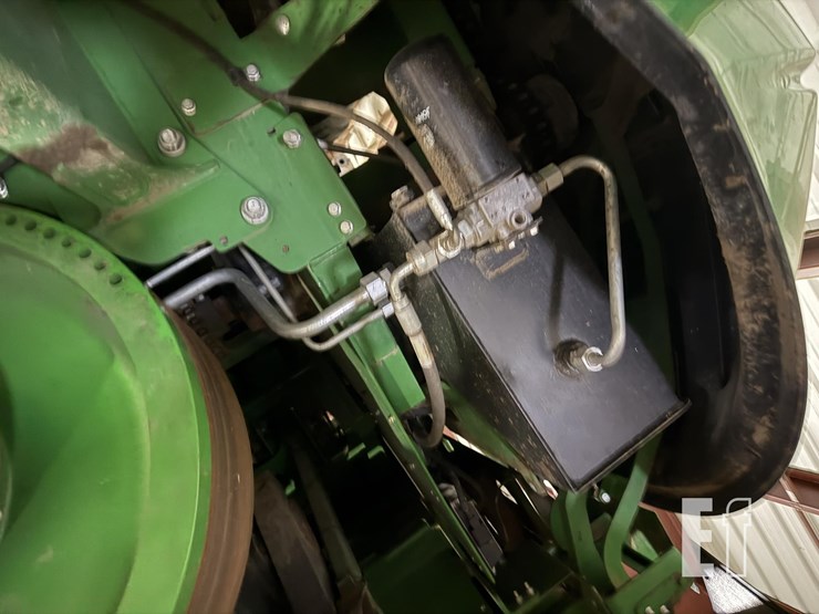 john-deere-l341-image-7