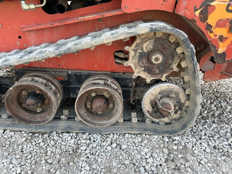 2017-ditch-witch-sk600-image-18