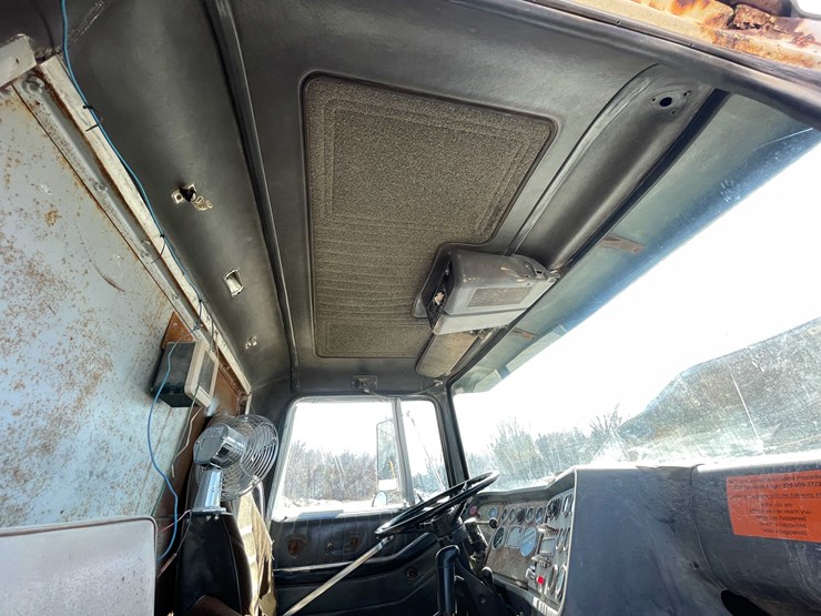 1987-ford-ltl9000-image-85