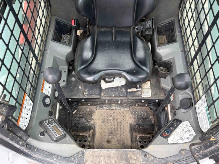 2018-bobcat-t595-image-12