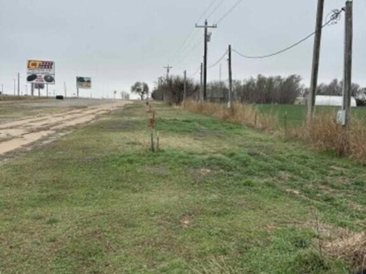 a-2.6-acre-tract-mol-corner-of-hwy-81-and-beebe-image-7