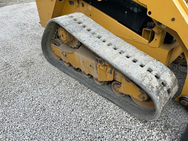 2018-caterpillar-279d-image-12