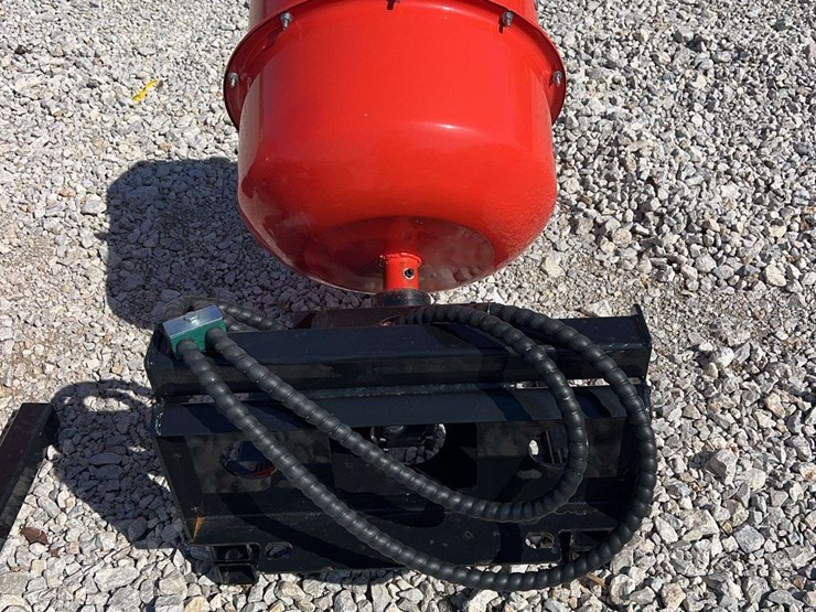 sdlanch-mini-skid-steer-concrete-mixer-image-3